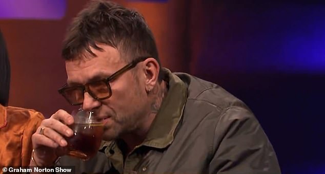 خلال الحلقة، دعا ديمون جراهام إلى عدم دعوته مرة أخرى إلى الأريكة الشهيرة