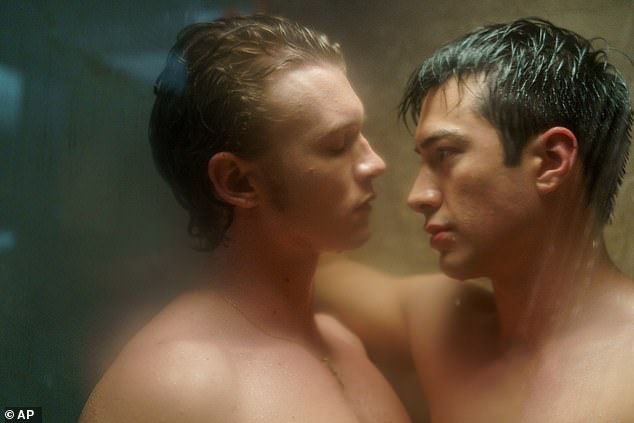 تتصدر قصة الهوكي الرومانسية 