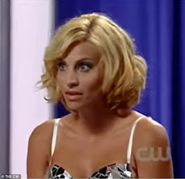 تم تصوير داماتو أثناء إعلان فوزها بجائزة America's Next Top Model: All Stars في عام 2011